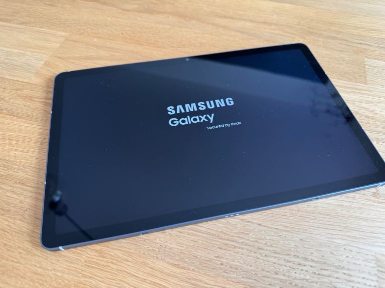 Samsung Galaxy Tab S10 FE 5G 128GB - Black, Good Condition
