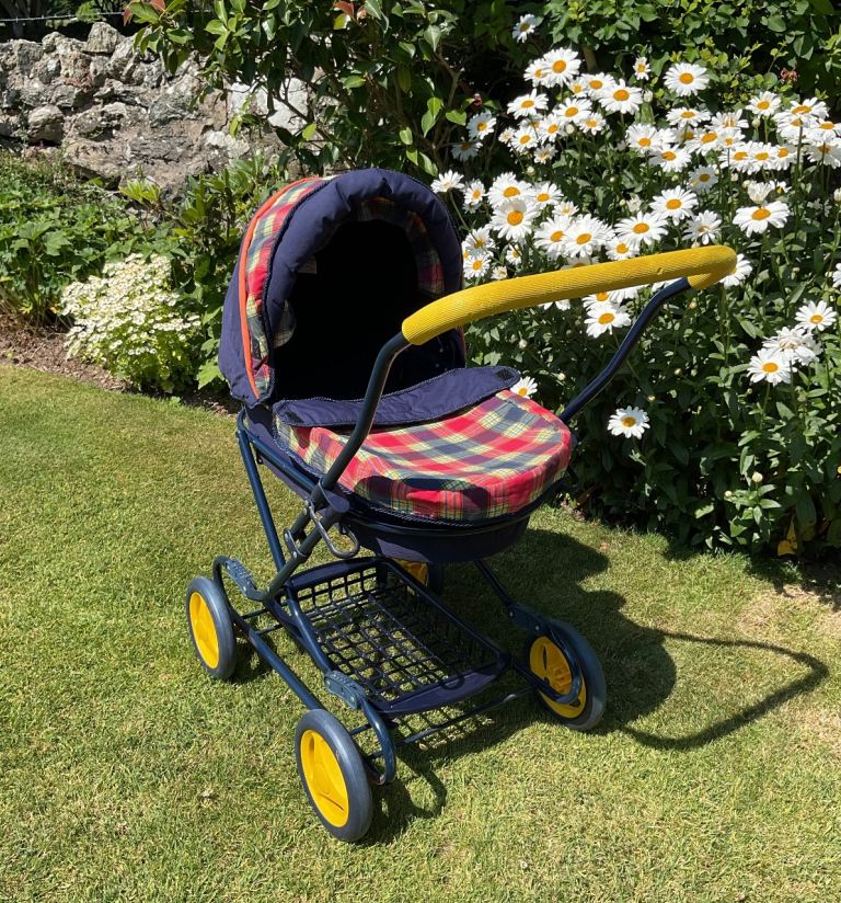 Dolls Pram
