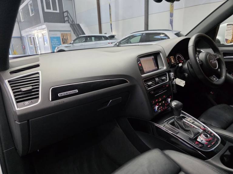 2014 Audi Q5 2.0 TDI S line Plus SUV 5dr Diesel S Tronic quattro Euro 5 (s/s) (177 ps) ESTATE Die...