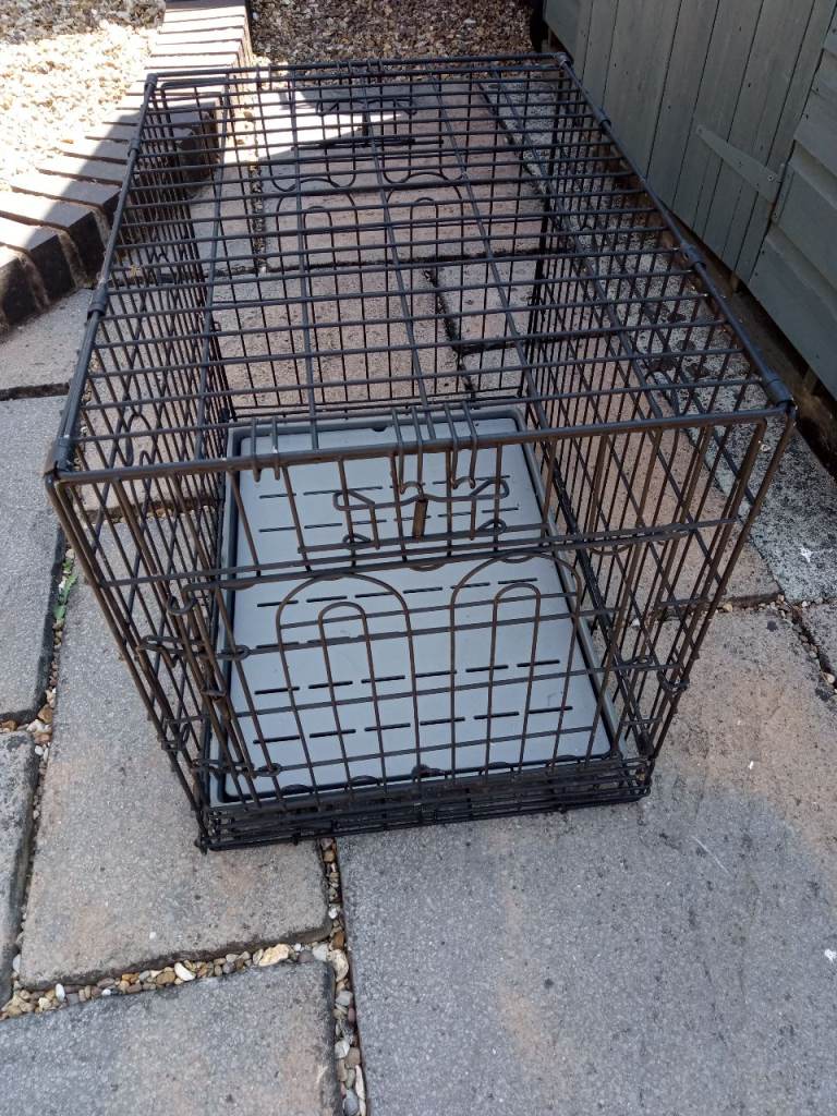 HEAVY DUTY MEDIUM DOG CAGE EXCELLENT CONDITION