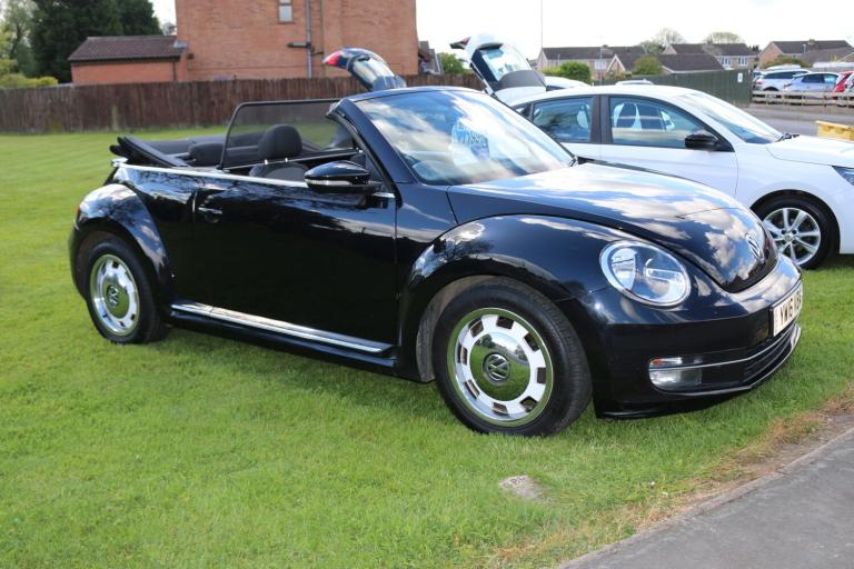 VOLKSWAGEN BEETLE 2.0 TDI BlueMotion Tech Design 2016