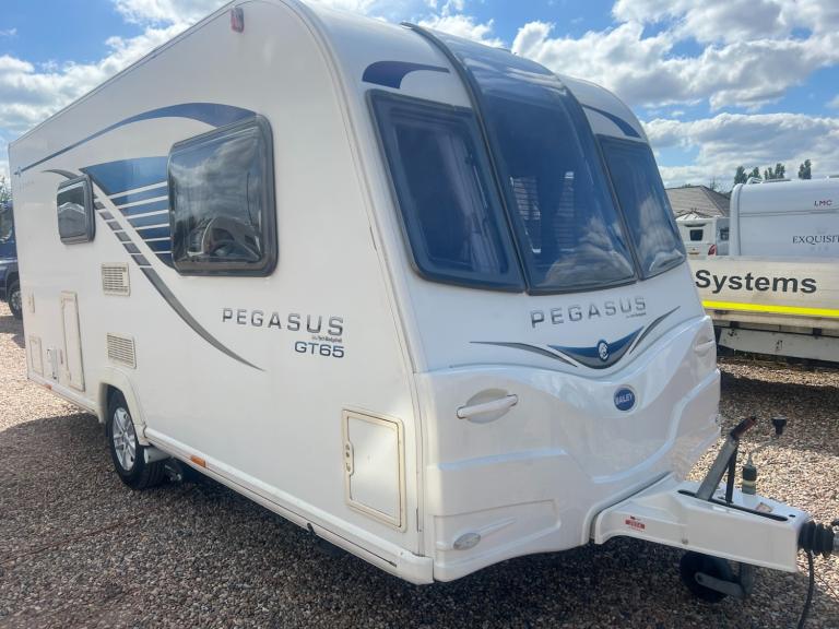 2018 BAILEY PEGASUS GT65 GENOA CARAVAN 2 BERTH MINT CONDITION