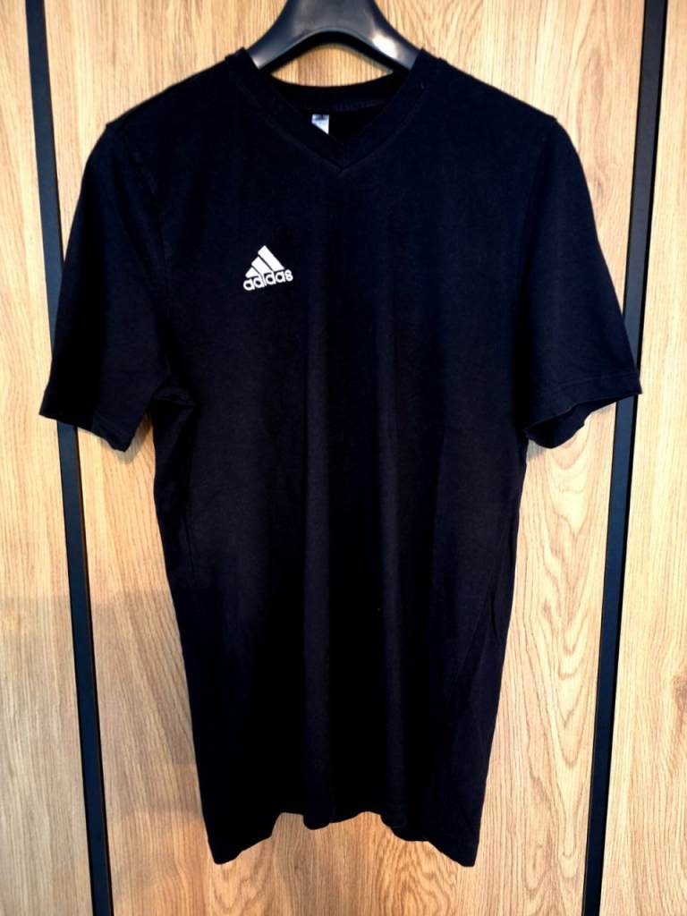 Adidas Black V-Neck T-Shirt – Good Condition