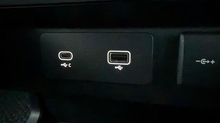 2020 Land Rover Defender 110 3.0 D300 MHEV SE Hard Top SUV Auto 4WD MWB Euro 6 (s/s) 5dr PANEL VA...