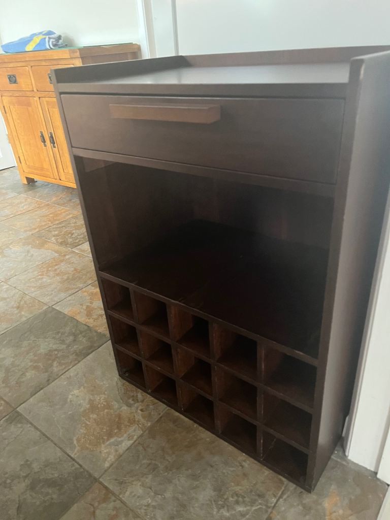 Wine rack / storage 