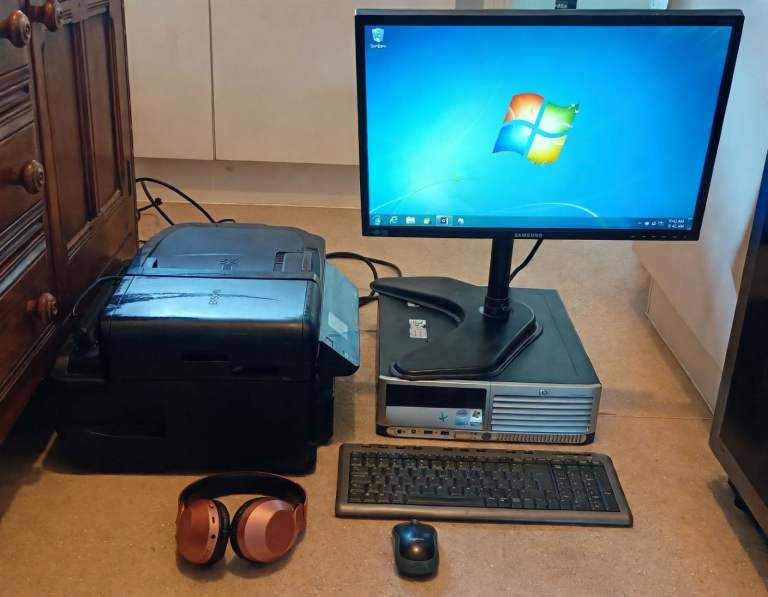 HP Compaq dc7700 desktop computer PC