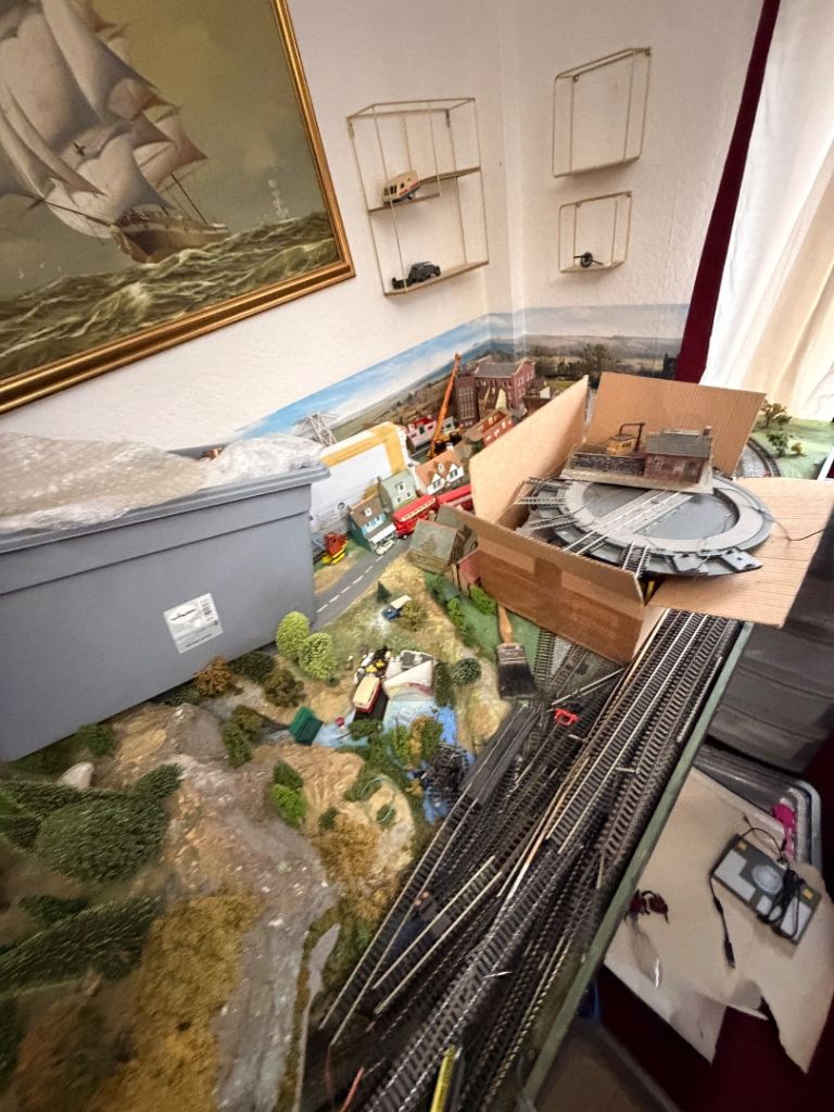 Model train set and equipment 