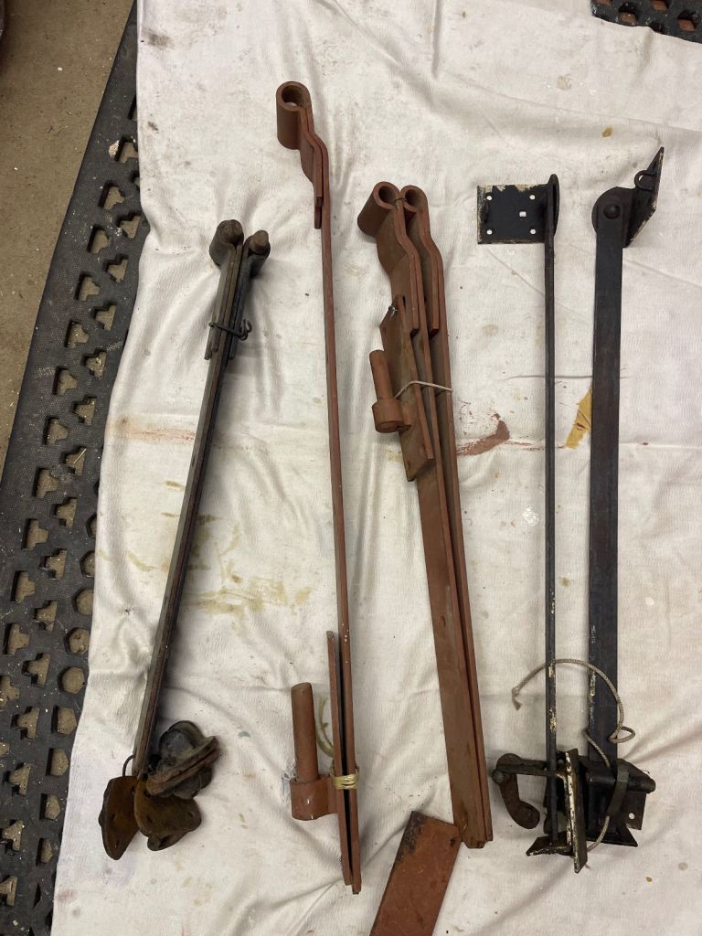 ANTIQUE GATE/GARAGE HINGES 