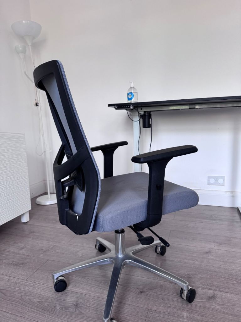 Grey Office Chair with Mesh Back – Good Condition