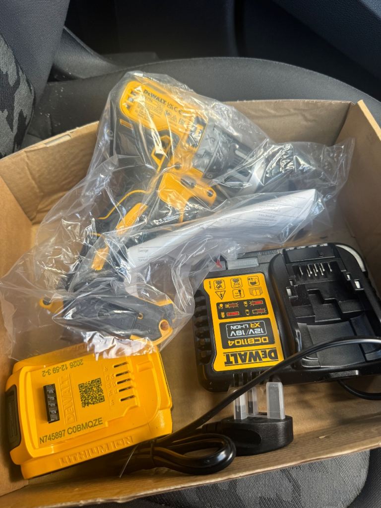 DeWalt Combi Drill DCD796N 18V XR