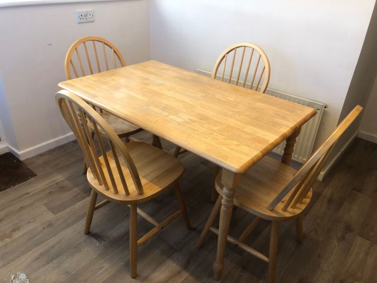 Vintage solid wood table 4 chairs
