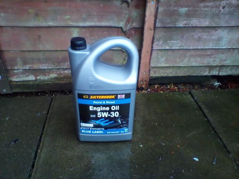 Silverhook engine oil new unopened for petrol or diezel engines.