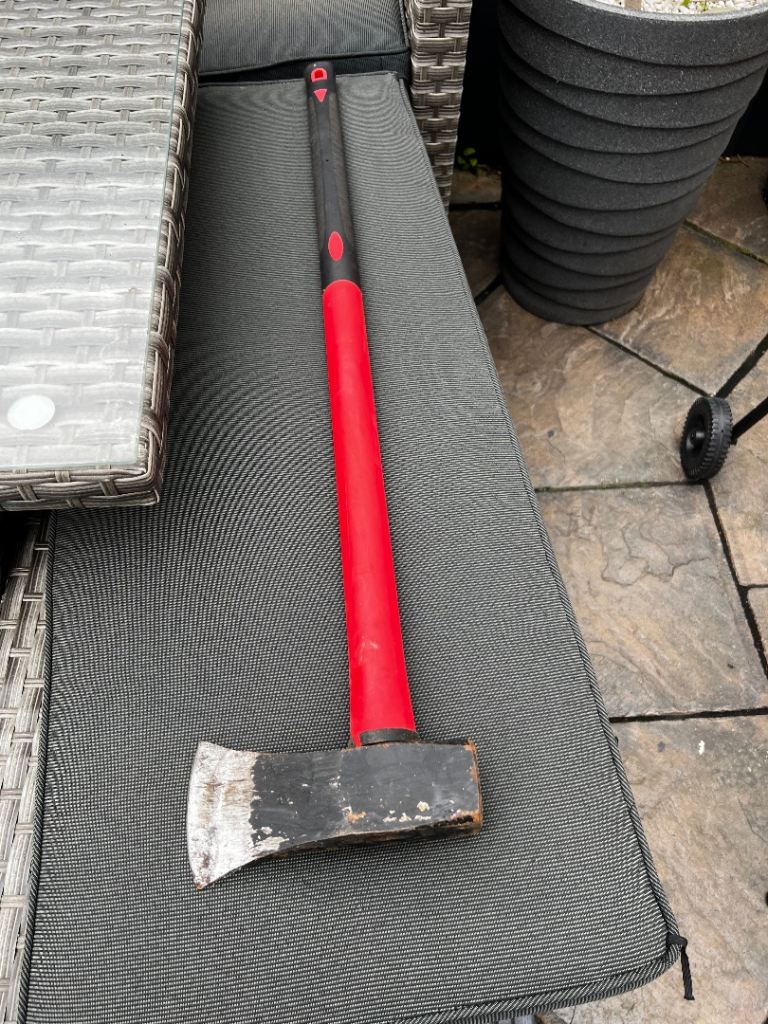 Large Axe 