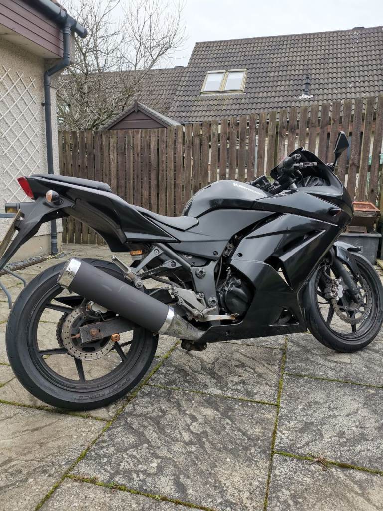 Kawasaki 250 Ninja, A2 licence 