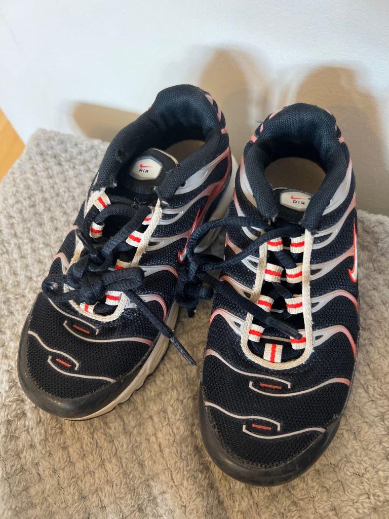 Nike Air Max TN Trainers – Navy/Red, Good Condition