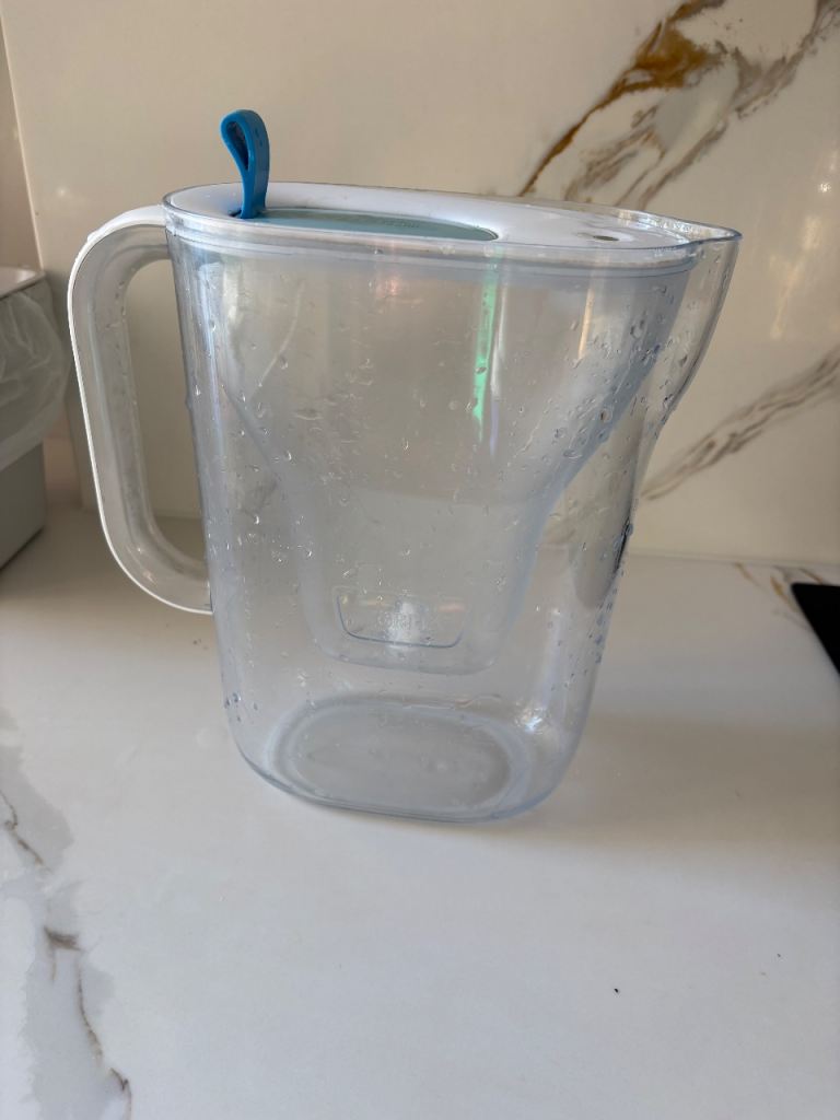 Brita water filter and jar 
