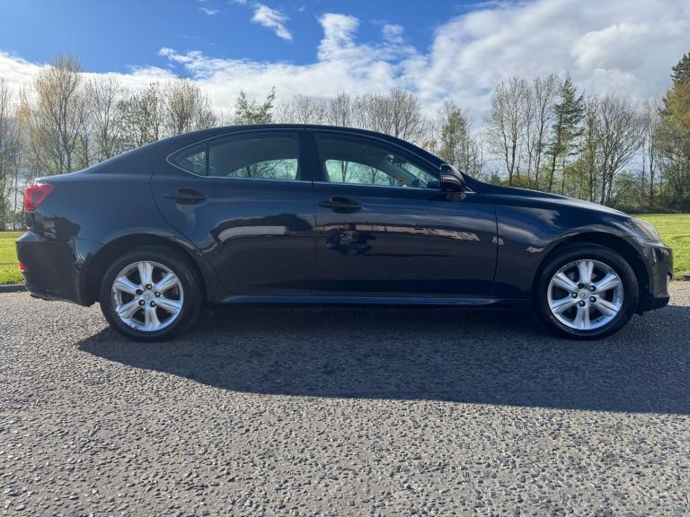 2009 Lexus IS 220d SE 4dr [2009] [148g/km] SALOON Diesel Manual