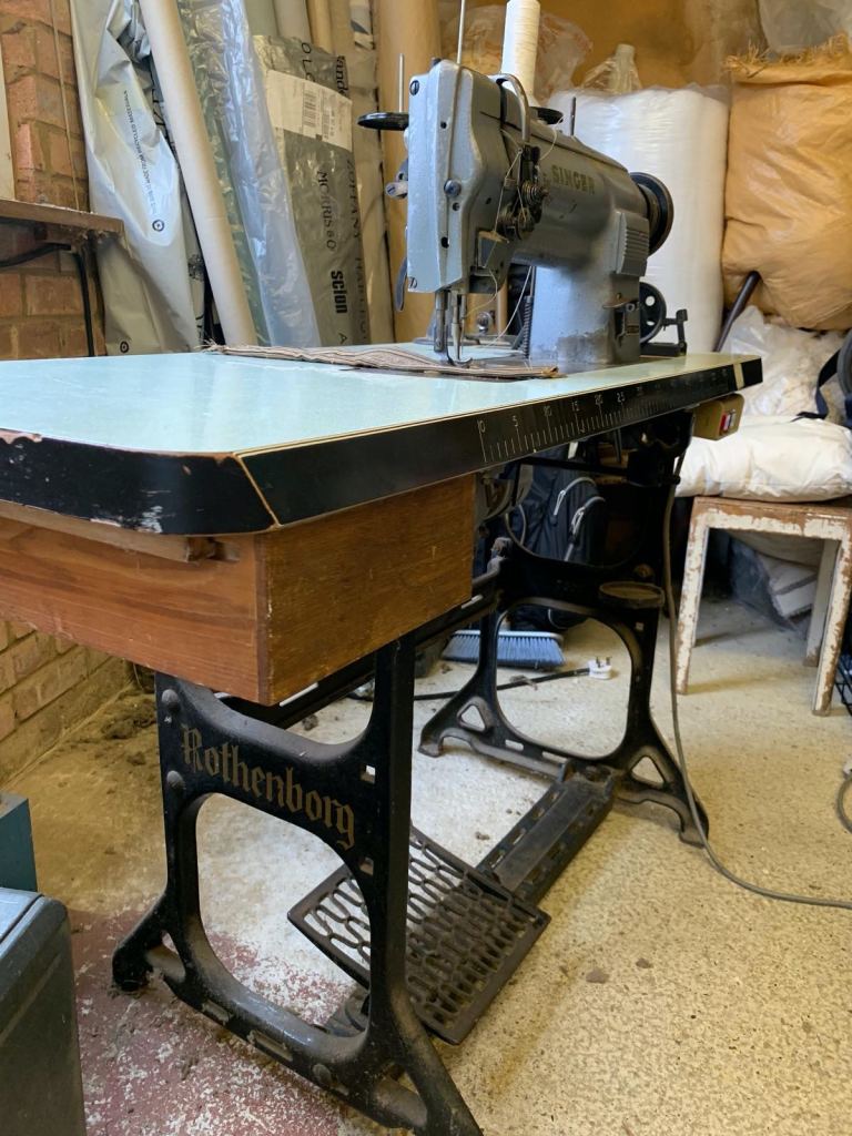 Singer 211G 166 walking foot