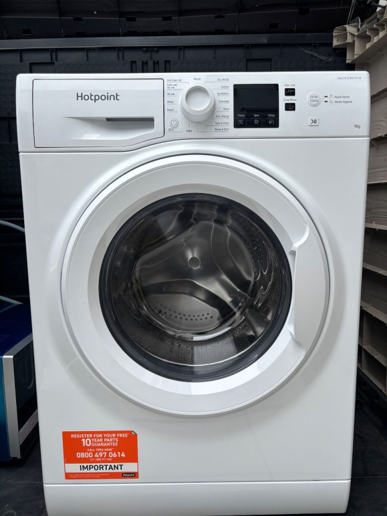Hotpoint Washing Machine – White, Good Condition