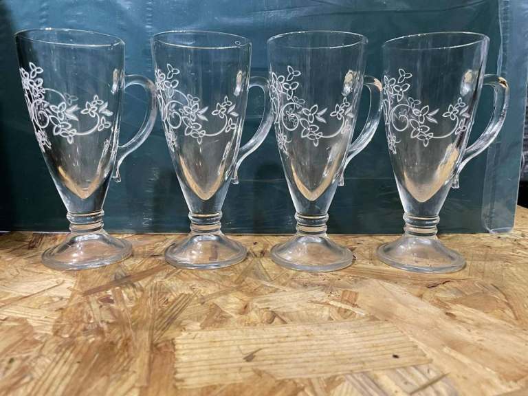 Tableware Bundle – Jugs, Bowls & Plates, cups, glass 