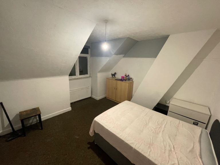 Double room for rent Couple accepted 