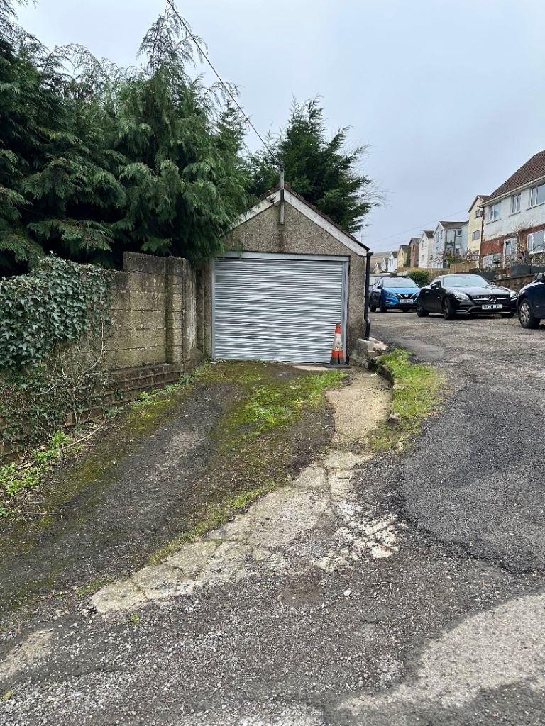 Garage for sale 
