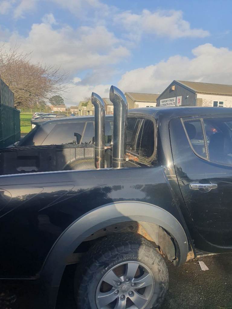 4x4 Mitsubishi, L200, Pick Up, 2006, Automatic, 2477 (cc)