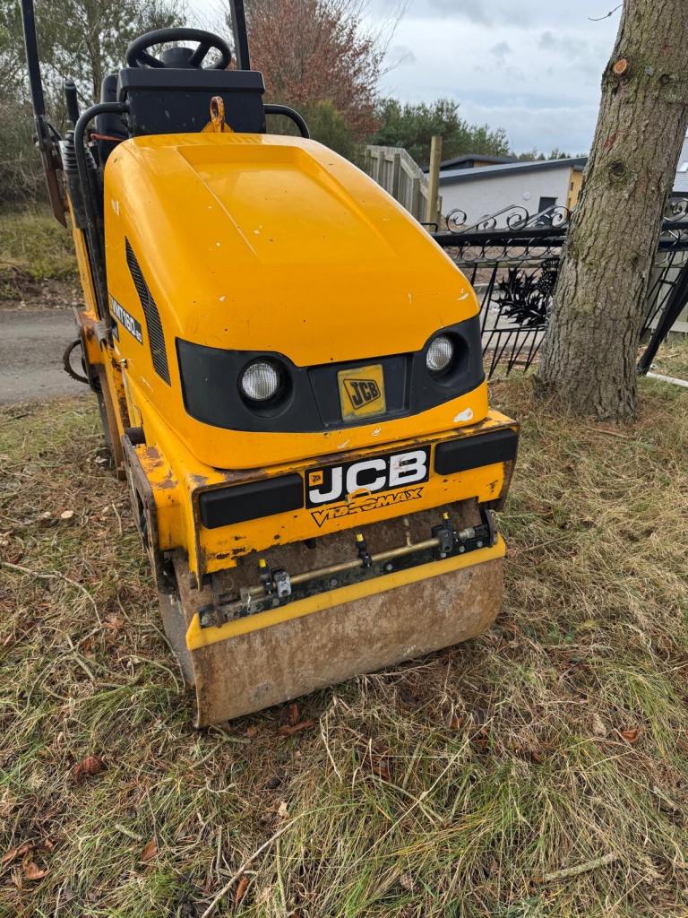 JCB roller 