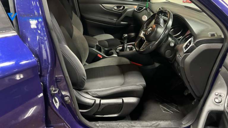 2017 Nissan Qashqai 1.6 dCi N-Connecta 5dr HATCHBACK DIESEL Manual