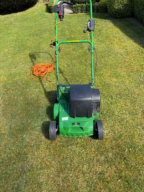 Lawn scarifier John Deere D31RE
