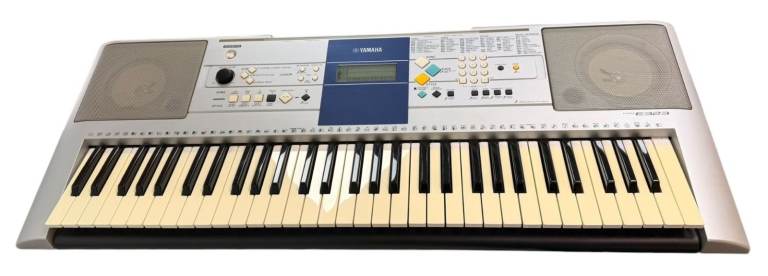 Yamaha Keyboard PSR E323