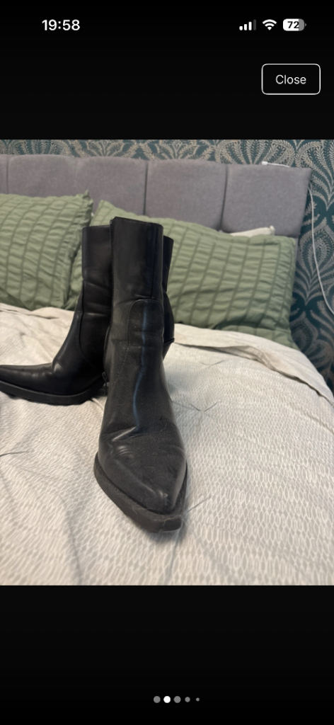 Cowboy boots - black - size 6