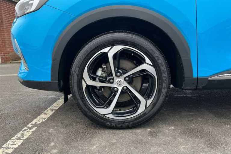 2024 MG MG HS 1.5 T-GDI 16.6kWh Trophy SUV 5dr Petrol Plug-in Hybrid Auto Euro 6 (s/s) (2 SUV Hyb...