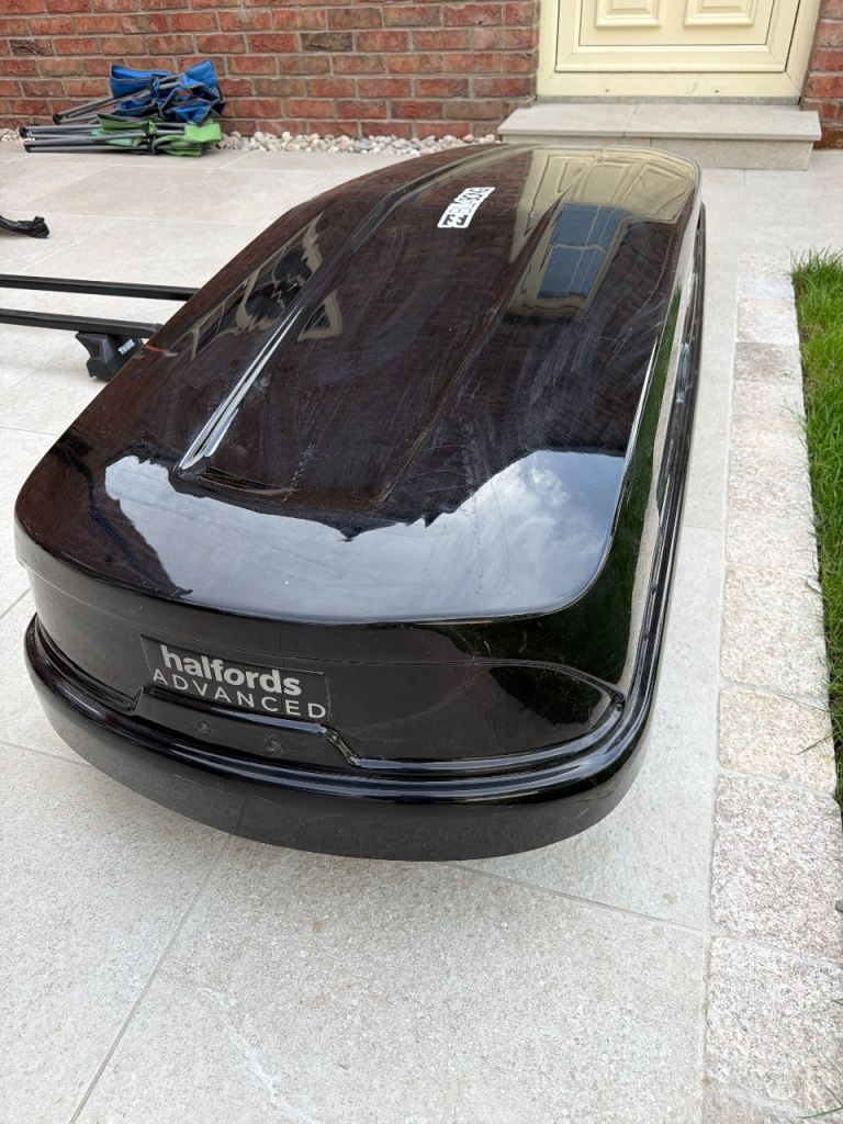Halfords Advanced roof box 360L