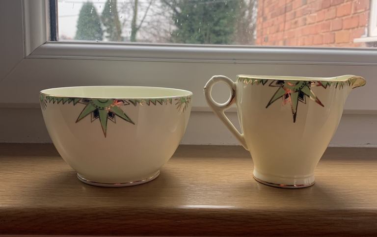 Art deco wellington china  …Vintage milk/ cream pourer and sugar bowl 
