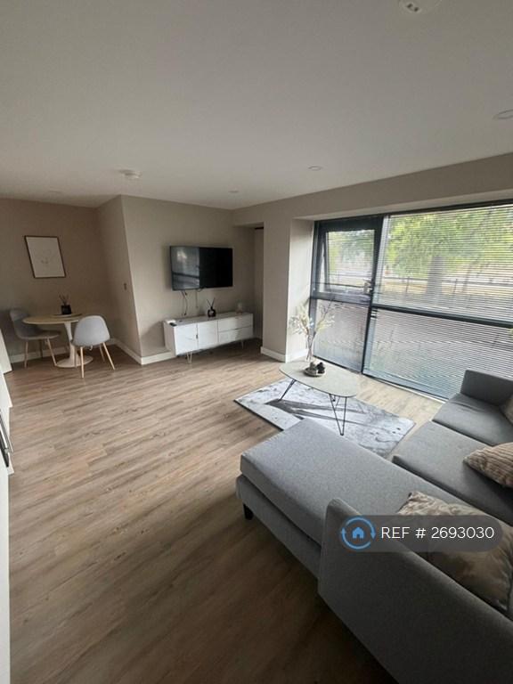1 bedroom flat in The Glass House, Hull, HU1 (1 bed) (#2693030)