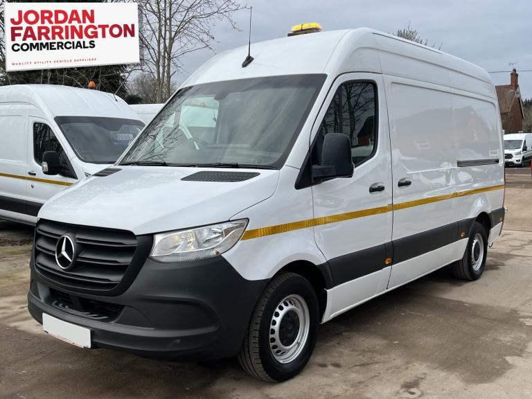 2021 71 reg MERCEDES BENZ SPRINTER 317 170 BHP RWD UTILITY VAN ***3.5T TOWING***