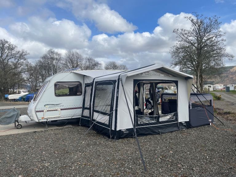 Vango Montelena Air Awing