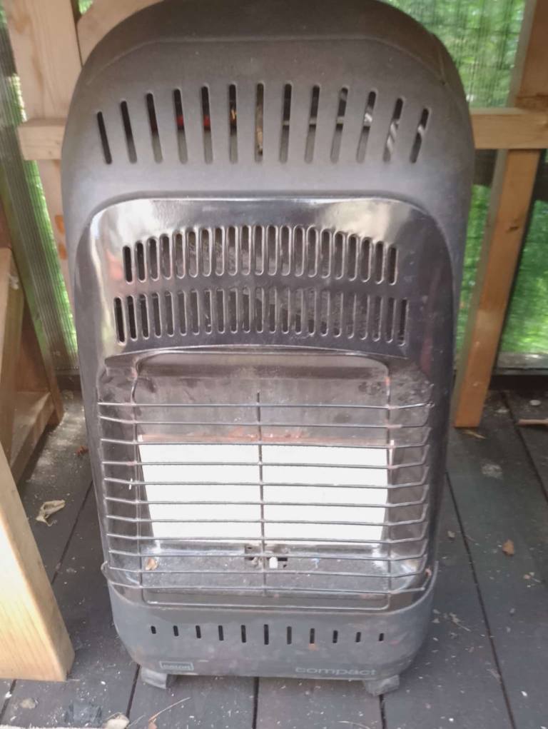 Cabinet gas heater 