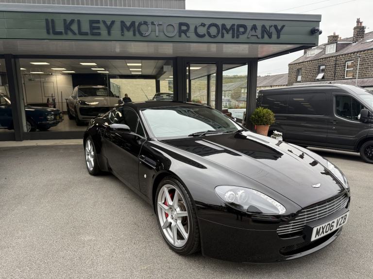 2006 (06) Aston Martin Vantage V8 manual Coupe Black with Black 33761 miles