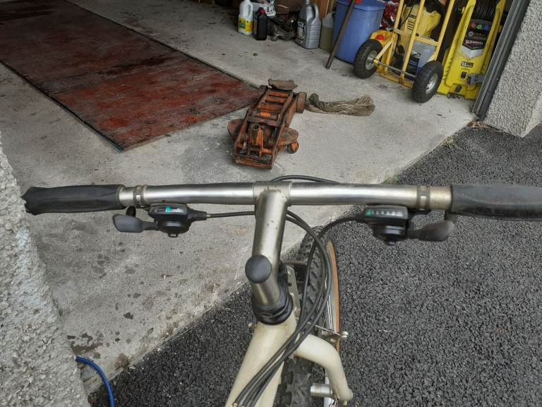 Mountain Bike. Alpinestars. 1990's. As new. Ladies/teenager.