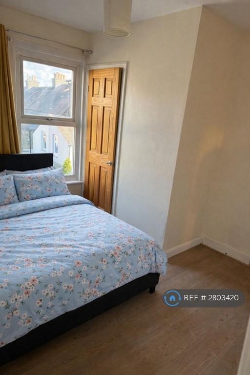 1 bedroom in Burgess Road, Rochester, ME2 (#2803420)