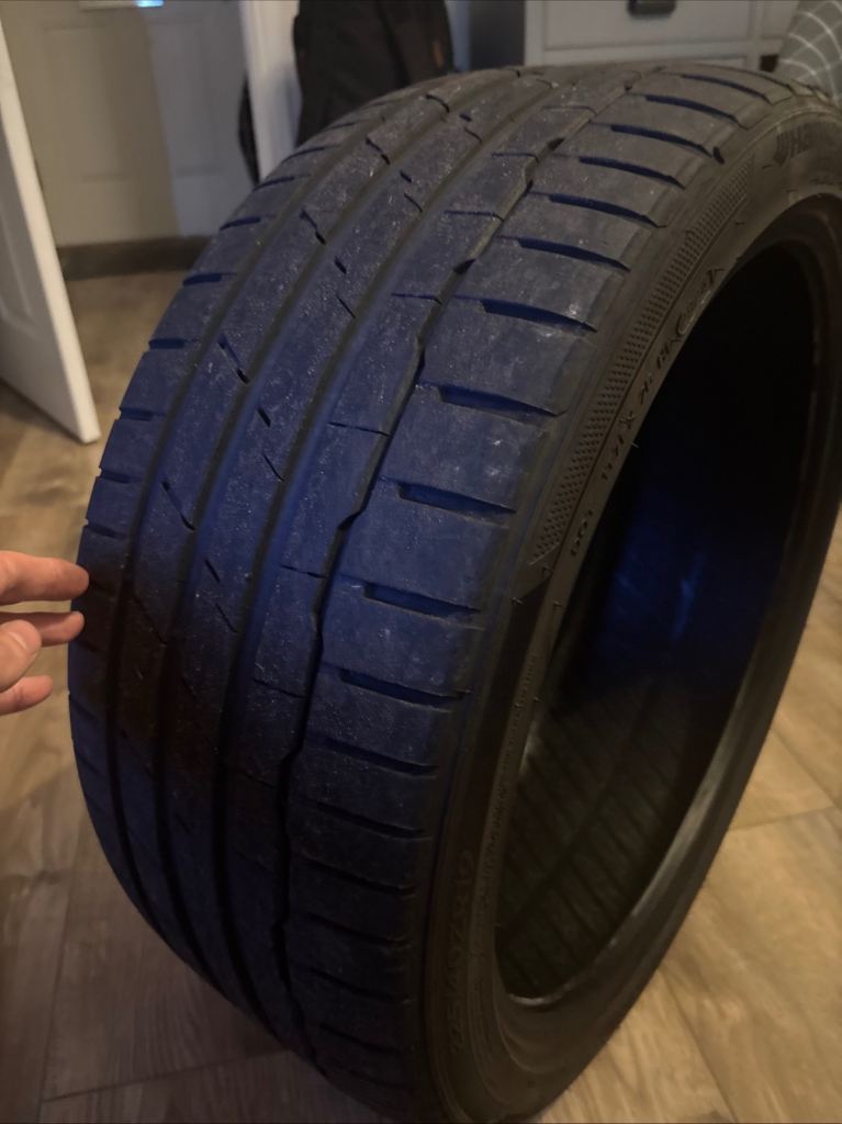 225 40 ZR19 Hankook Ventus S1 Evo 3 XL 5.5mm No Repairs 