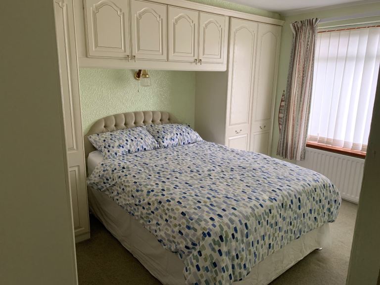 Double room in shared house outside Durham