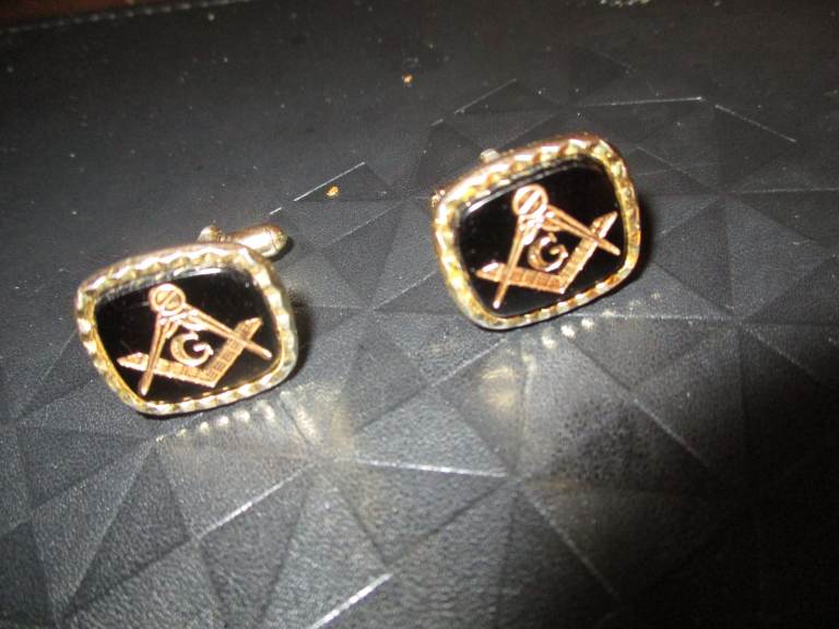 MASONIC CUFF LINKS  -  NEW  -  UNUSED  -  STILL IN BOX  £10