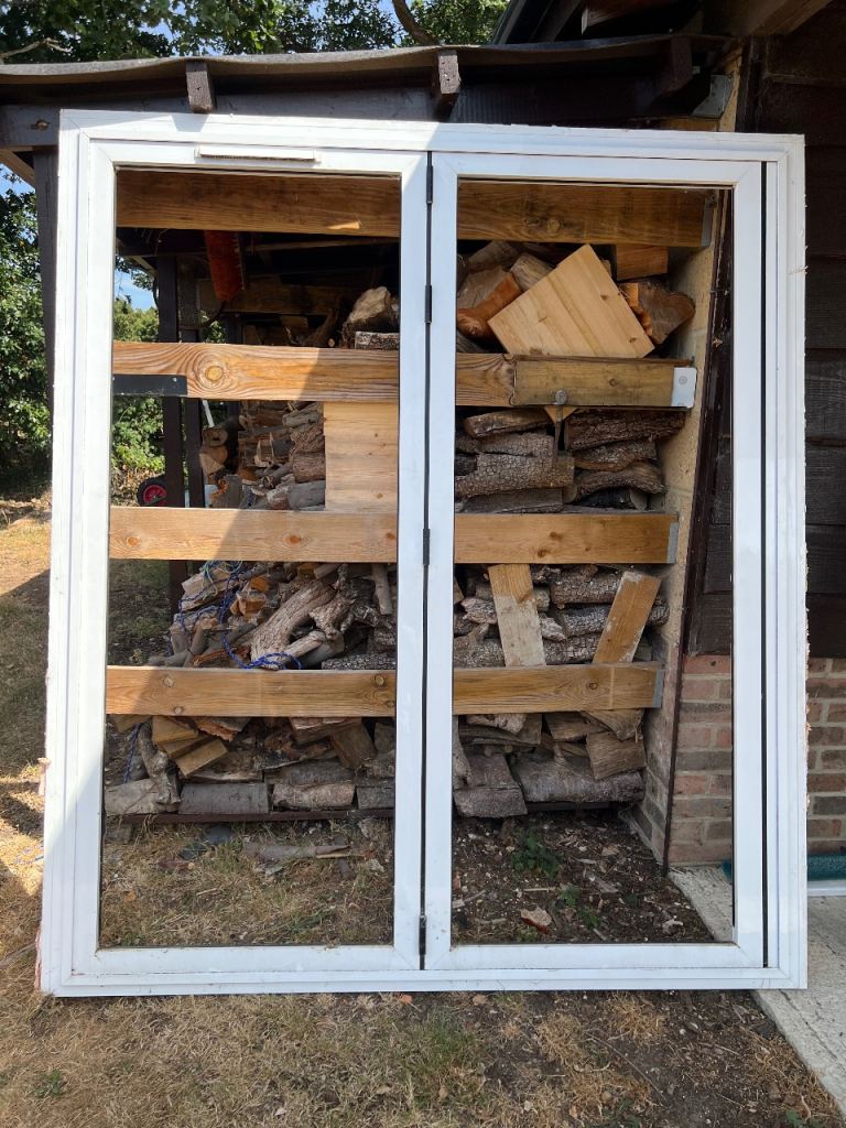 White Aluminium bi fold doors 1.8m x 2.1m Good Condition