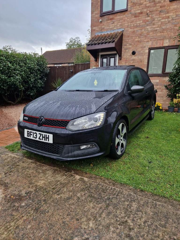 Volkswagen, POLO, Hatchback, 2013, Semi-Auto, 1390 (cc), 3 doors