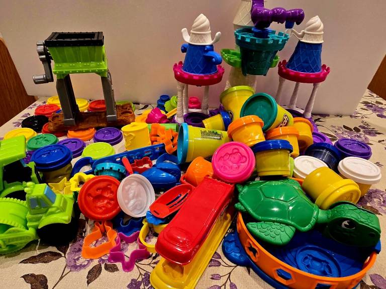 Large Play-Doh Multi Set Bundle – Excellent Condition
