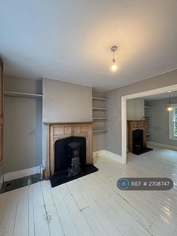 3 bedroom house in London, London, SE24 (3 bed) (#2708747)