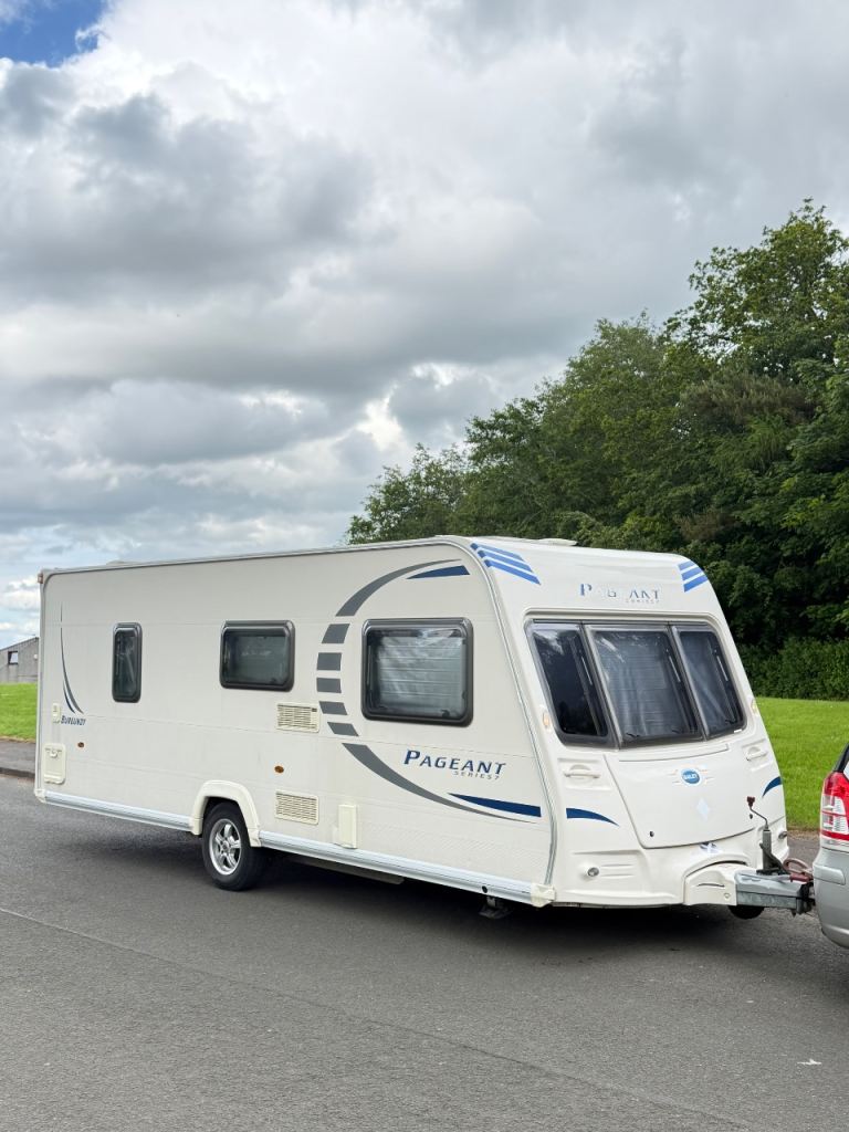2012 4 berth Bailey pageant FIXED BED